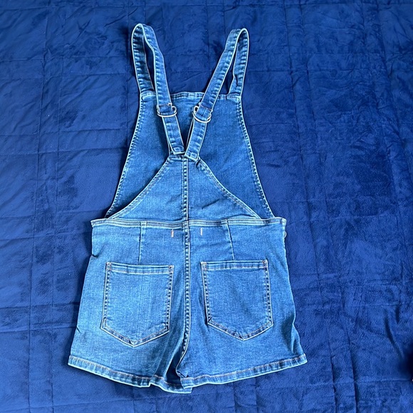 Free people overall shorts, size 27 - Picture 2 of 3